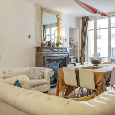 Arc De Triomphe - Luxury With A Sense Of Apartment